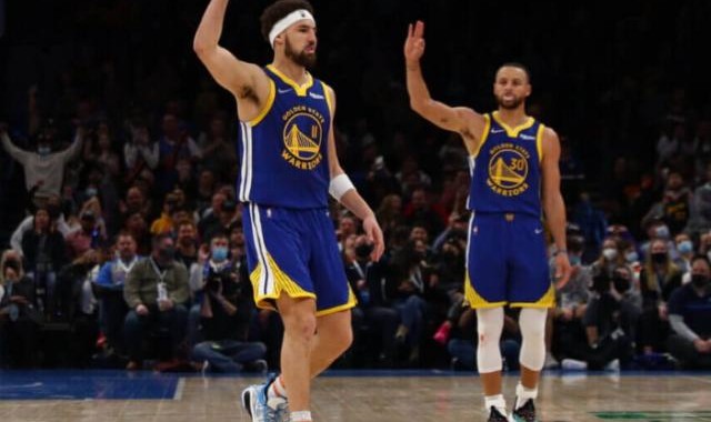 开云体育保障-勇士摆出四后卫险些翻车 汤普森两记关键三分救主